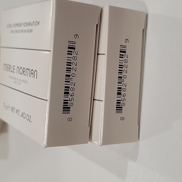 Merle Norman Ultra buff powder foundation - Picture 5 of 5